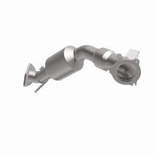 Load image into Gallery viewer, MagnaFlow Exhaust Products 5551537 California CARB Direct-Fit Catalytic Converter for Select Land Rover LR2, Land Rover Range Rover Evoque
