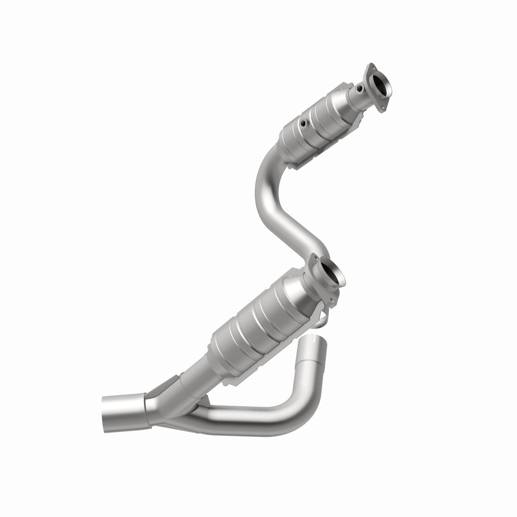 MagnaFlow Exhaust Products 49638 OEM Grade Direct-Fit Catalytic Converter for Select Chrysler Aspen, Dodge Durango