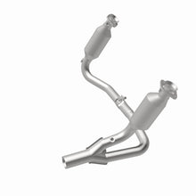 Load image into Gallery viewer, MagnaFlow Exhaust Products 4551027 California CARB Direct-Fit Catalytic Converter for Select Dodge Dakota
