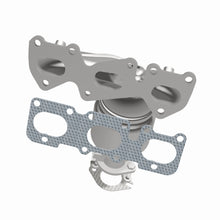 Load image into Gallery viewer, MagnaFlow Exhaust Products 5531090 California CARB Manifold Catalytic Converter for Select Hyundai Santa Fe, Kia Sorento