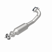 Load image into Gallery viewer, MagnaFlow Exhaust Products 551547 California CARB Direct-Fit Catalytic Converter for Select Cadillac CTS