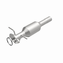 Load image into Gallery viewer, MagnaFlow Exhaust Products 5671196 California CARB Direct-Fit Catalytic Converter for Select Ford Focus