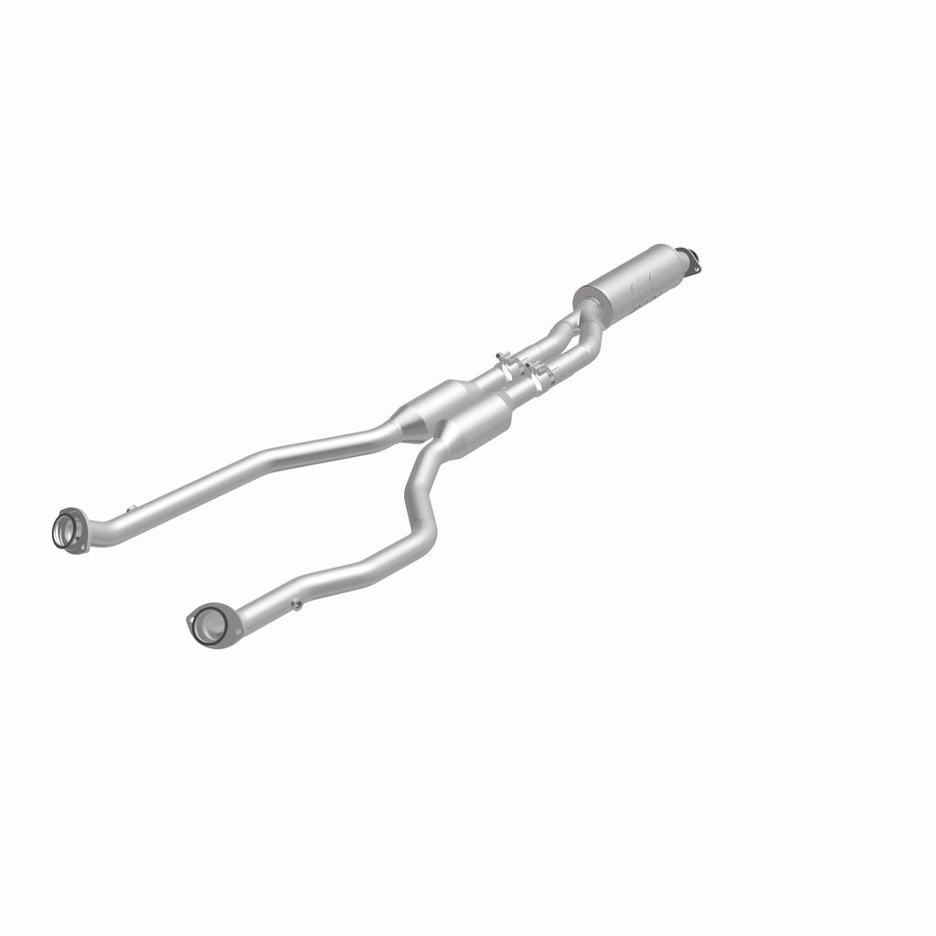 MagnaFlow Exhaust Products 21-071 OEM Grade Direct-Fit Catalytic Converter for Select Lexus IS250