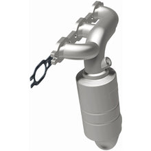 Load image into Gallery viewer, MagnaFlow Exhaust Products 51394 OEM Grade Manifold Catalytic Converter for Select Chrysler Pacifica, Chrysler Sebring, Chrysler Town &amp; Country, Dodge Avenger, Dodge Grand Caravan, Dodge Journey, Volkswagen Routan