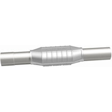 Load image into Gallery viewer, MagnaFlow Exhaust Products 93488 Standard Grade Direct-Fit Catalytic Converter for Select Chevrolet Blazer, Chevrolet C1500 Suburban, Chevrolet C2500 Suburban, Chevrolet K1500 Suburban, Chevrolet K2500 Suburban, GMC C1500 Suburban, GMC C2500 Suburban,