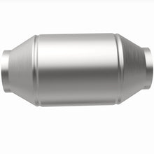 Load image into Gallery viewer, MagnaFlow Exhaust Products 333505 California CARB Universal Catalytic Converter for Select Dodge D100, Dodge D150, Dodge Ram 50, Isuzu Pickup, Isuzu Rodeo, Mazda B2000, Mazda B2200, Mazda B2600, Mitsubishi Mighty Max
