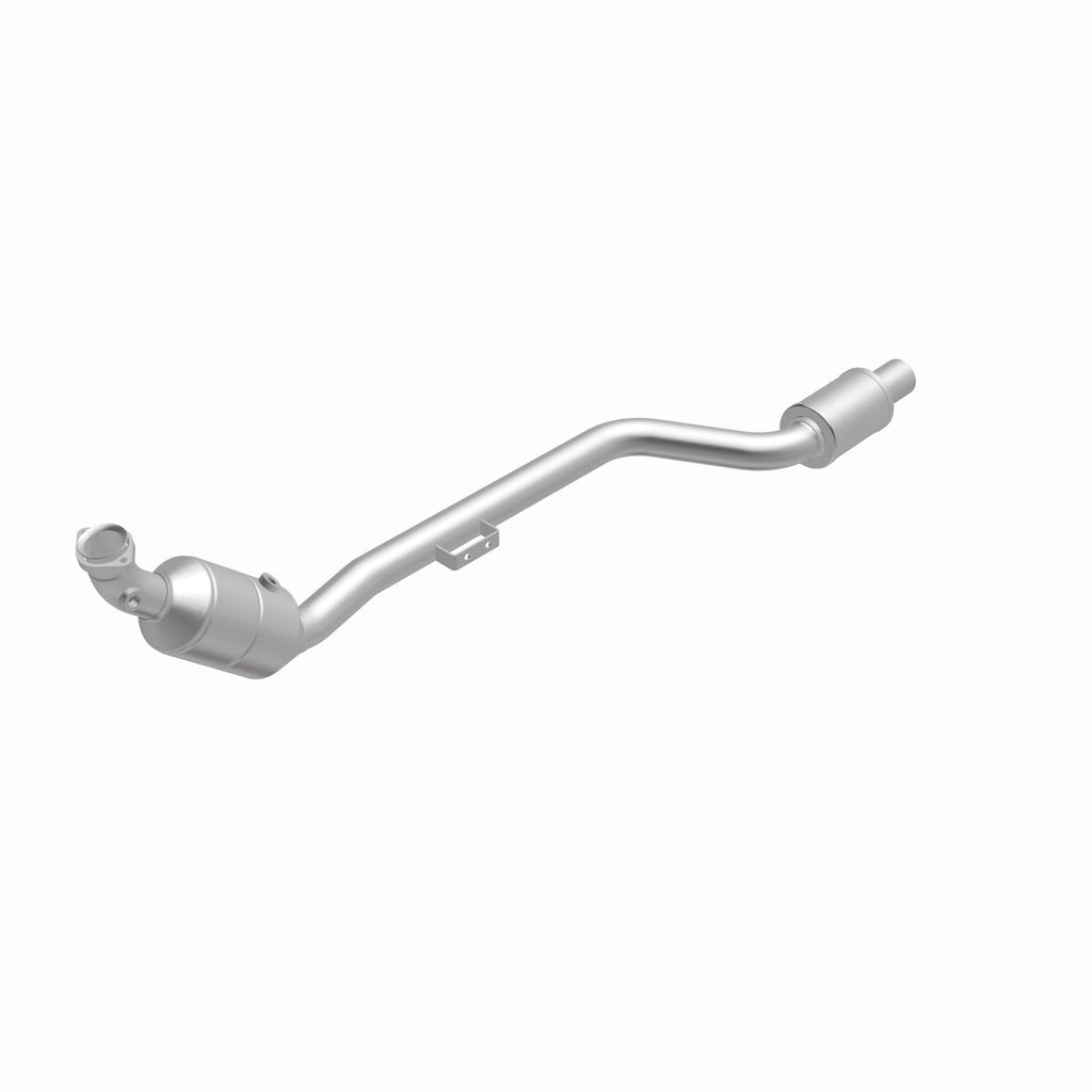MagnaFlow Exhaust Products 51265 OEM Grade Direct-Fit Catalytic Converter for Select Mercedes-Benz C230, Mercedes-Benz C280, Mercedes-Benz C350, Mercedes-Benz CLK350, Mercedes-Benz CLK550