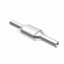 Load image into Gallery viewer, MagnaFlow Exhaust Products 3322223 California CARB Direct-Fit Catalytic Converter for Select Buick LeSabre, Buick Park Avenue, Buick Reatta, Buick Riviera, Cadillac Commercial Chassis, Cadillac DeVille, Cadillac Fleetwood, Oldsmobile 88, Oldsmobile 98,