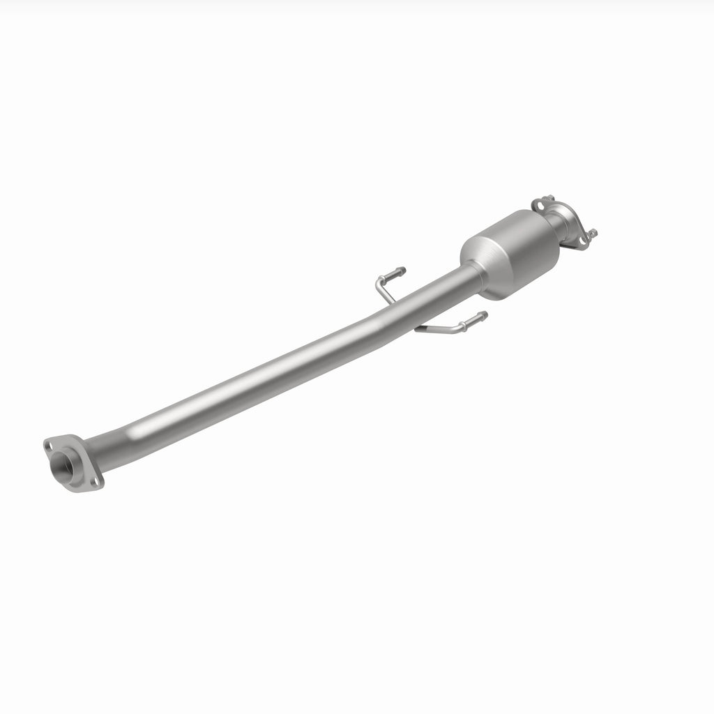 MagnaFlow Exhaust Products 280116 OEM Grade Direct-Fit Catalytic Converter for Select Toyota Highlander
