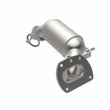 Load image into Gallery viewer, MagnaFlow Exhaust Products 22-009 OEM Grade Manifold Catalytic Converter for Select Lexus RX350, Lexus RX350L, Toyota Highlander, Toyota Sienna