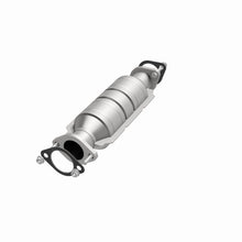 Load image into Gallery viewer, MagnaFlow Exhaust Products 51332 OEM Grade Direct-Fit Catalytic Converter for Select Hyundai Elantra, Kia Spectra, Kia Spectra5