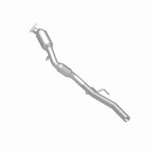 Load image into Gallery viewer, MagnaFlow Exhaust Products 5551411 California CARB Direct-Fit Catalytic Converter for Select Volkswagen Touareg