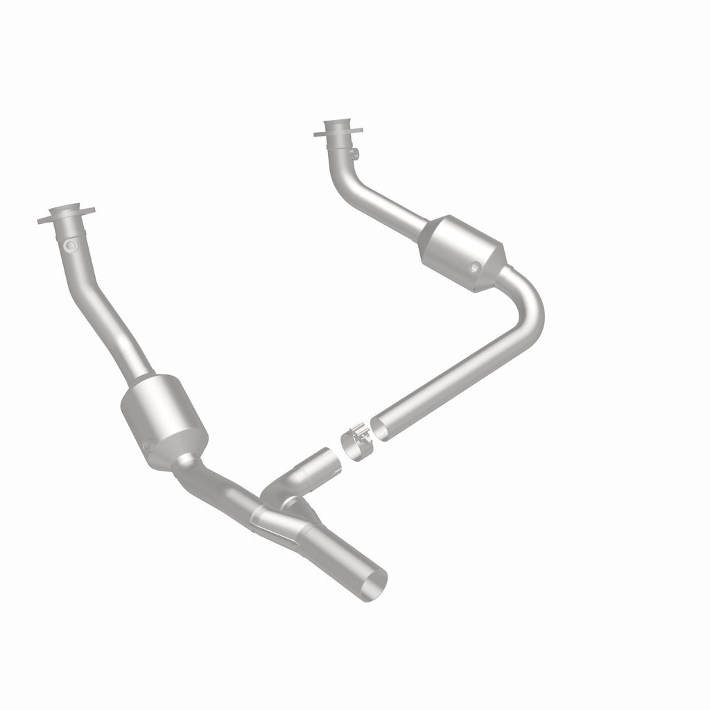 MagnaFlow Exhaust Products 21-458 OEM Grade Direct-Fit Catalytic Converter for Select Jeep Wrangler