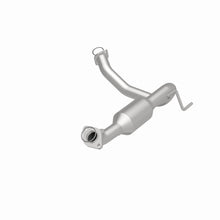 Load image into Gallery viewer, MagnaFlow Exhaust Products 5592231 California CARB Direct-Fit Catalytic Converter for Select Toyota 4Runner, Toyota FJ Cruiser