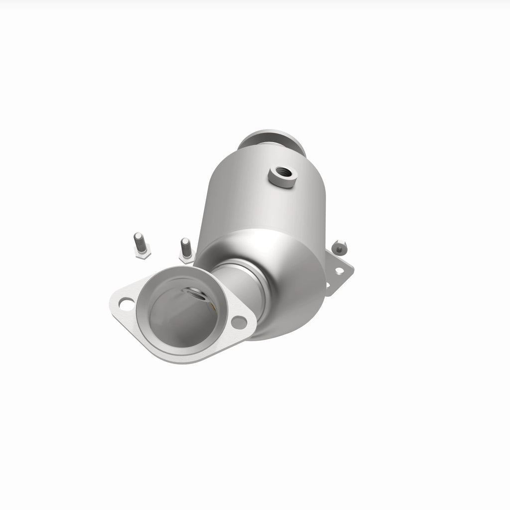 MagnaFlow Exhaust Products 21-682 OEM Grade Direct-Fit Catalytic Converter for Select Mercedes-Benz C400, Mercedes-Benz C43 AMG, Mercedes-Benz C450 AMG, Mercedes-Benz E43 AMG, Mercedes-Benz E450, Mercedes-Benz GLC43 AMG