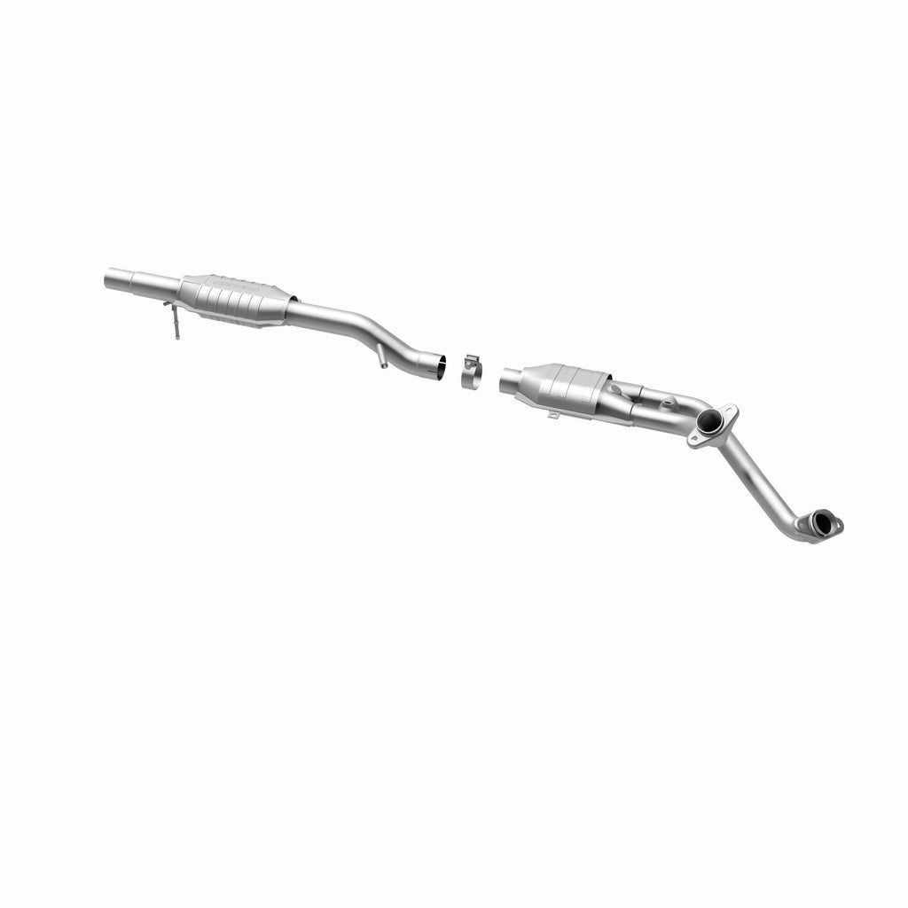 MagnaFlow Exhaust Products 334302 California CARB Direct-Fit Catalytic Converter for Select Ford Bronco, Ford E-150 Econoline, Ford E-150 Econoline Club Wagon, Ford E-250 Econoline, Ford E-250 Econoline Club Wagon, Ford E-350 Econoline, Ford E-350