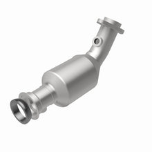 Load image into Gallery viewer, MagnaFlow Exhaust Products 4583051 California CARB Direct-Fit Catalytic Converter for Select Jeep Liberty