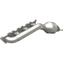 Load image into Gallery viewer, MagnaFlow Exhaust Products 51980 OEM Grade Manifold Catalytic Converter for Select Kia Borrego