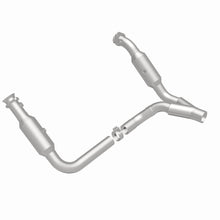 Load image into Gallery viewer, MagnaFlow Exhaust Products 5451664 California CARB Direct-Fit Catalytic Converter for Select Dodge Ram