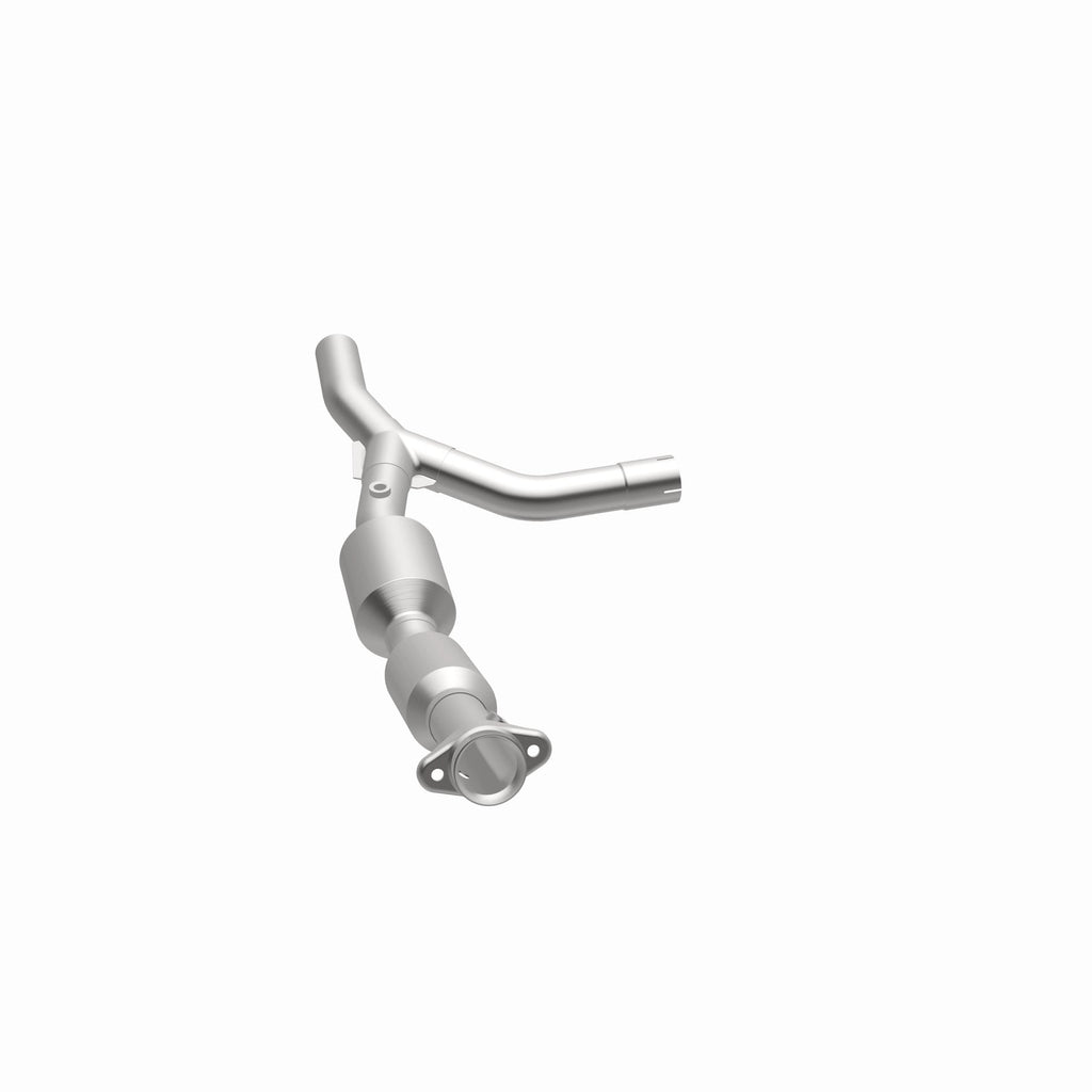 MagnaFlow Exhaust Products 5582310 California CARB Direct-Fit Catalytic Converter for Select Ford E-150, Ford E-250