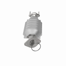 Load image into Gallery viewer, MagnaFlow Exhaust Products 25210 HM Grade Direct-Fit Catalytic Converter for Select Ford Five Hundred, Ford Freestyle, Mercury Montego