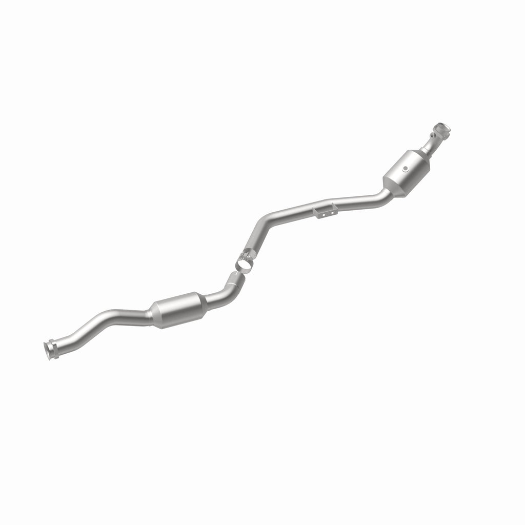 MagnaFlow Exhaust Products 51665 OEM Grade Direct-Fit Catalytic Converter for Select Mercedes-Benz E350