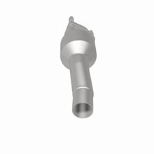 Load image into Gallery viewer, MagnaFlow Exhaust Products 21-538 OEM Grade Direct-Fit Catalytic Converter for Select Land Rover LR2, Land Rover Range Rover Evoque
