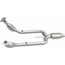 Load image into Gallery viewer, MagnaFlow Exhaust Products 23343 HM Grade Direct-Fit Catalytic Converter for Select Ford Thunderbird, Mercury Cougar