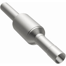 Load image into Gallery viewer, MagnaFlow Exhaust Products 3391474 California CARB Direct-Fit Catalytic Converter for Select Chevrolet Astro, Chevrolet C1500, Chevrolet C2500, Chevrolet K1500, Chevrolet K2500, GMC C1500, GMC C2500, GMC K1500, GMC K2500, GMC Safari