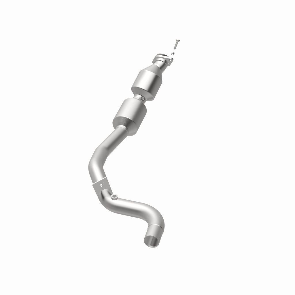 MagnaFlow Exhaust Products 21-607 OEM Grade Direct-Fit Catalytic Converter for Select Land Rover Range Rover, Land Rover Range Rover Sport