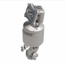 Load image into Gallery viewer, MagnaFlow Exhaust Products 6511898 California CARB Manifold Catalytic Converter for Select Acura MDX, Honda Accord, Honda Passport, Honda Pilot