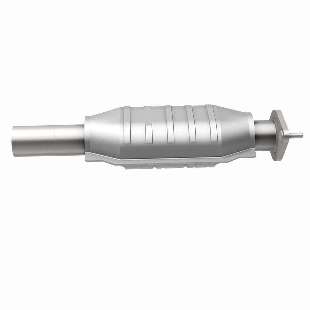 MagnaFlow Exhaust Products 51808 OEM Grade Direct-Fit Catalytic Converter for Select Ford Taurus, Ford Taurus X, Mercury Sable