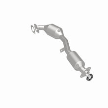 Load image into Gallery viewer, MagnaFlow Exhaust Products 5411026 California CARB Direct-Fit Catalytic Converter for Select Saab 9-2X, Subaru Forester, Subaru Impreza, Subaru Legacy, Subaru Outback