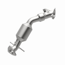 Load image into Gallery viewer, MagnaFlow Exhaust Products 5551537 California CARB Direct-Fit Catalytic Converter for Select Land Rover LR2, Land Rover Range Rover Evoque
