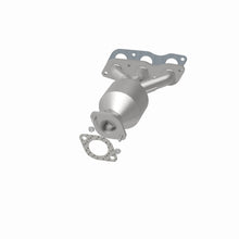 Load image into Gallery viewer, MagnaFlow Exhaust Products 51772 OEM Grade Manifold Catalytic Converter for Select Mitsubishi Outlander