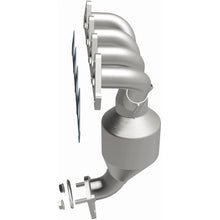 Load image into Gallery viewer, MagnaFlow Exhaust Products 5531321 California CARB Manifold Catalytic Converter for Select Hyundai Accent, Kia Rio, Kia Rio5
