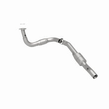 Load image into Gallery viewer, MagnaFlow Exhaust Products 458067 California CARB Direct-Fit Catalytic Converter for Select Chevrolet Silverado HD, GMC Sierra HD