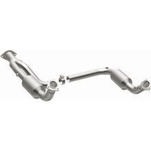 Load image into Gallery viewer, MagnaFlow Exhaust Products 4451420 California CARB Direct-Fit Catalytic Converter for Select Cadillac Escalade, Chevrolet Tahoe, GMC Yukon