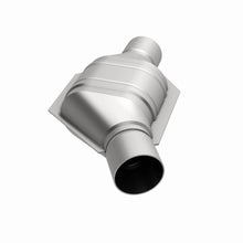 Load image into Gallery viewer, MagnaFlow Exhaust Products 454175 California CARB Universal Catalytic Converter for Select Ford Ranger, Mazda B2300, Mercedes-Benz CL500, Panoz Esperante, Saleen S7