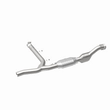 Load image into Gallery viewer, MagnaFlow Exhaust Products 93323 HM Grade Direct-Fit Catalytic Converter for Select Ford Expedition, Ford F-150, Ford F-250