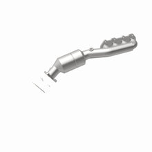 Load image into Gallery viewer, MagnaFlow Exhaust Products 51213 OEM Grade Manifold Catalytic Converter for Select Volkswagen Passat