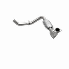 Load image into Gallery viewer, MagnaFlow Exhaust Products 447117 California CARB Direct-Fit Catalytic Converter for Select Ford Expedition, Ford F-150, Lincoln Navigator