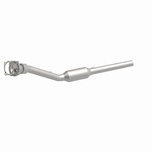 Load image into Gallery viewer, MagnaFlow Exhaust Products 51892 OEM Grade Direct-Fit Catalytic Converter for Select Volkswagen Beetle, Volkswagen Golf, Volkswagen Jetta