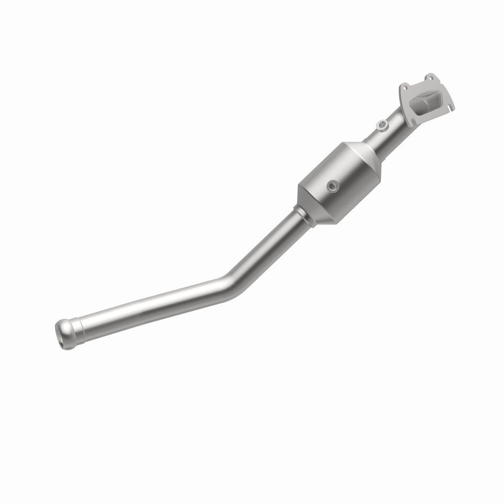 MagnaFlow Exhaust Products 21-250 OEM Grade Direct-Fit Catalytic Converter for Select Dodge Durango, Jeep Grand Cherokee