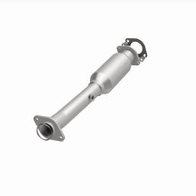 Load image into Gallery viewer, MagnaFlow Exhaust Products 5592215 California CARB Direct-Fit Catalytic Converter for Select INFINITI QX56, Nissan Armada, Nissan TITAN