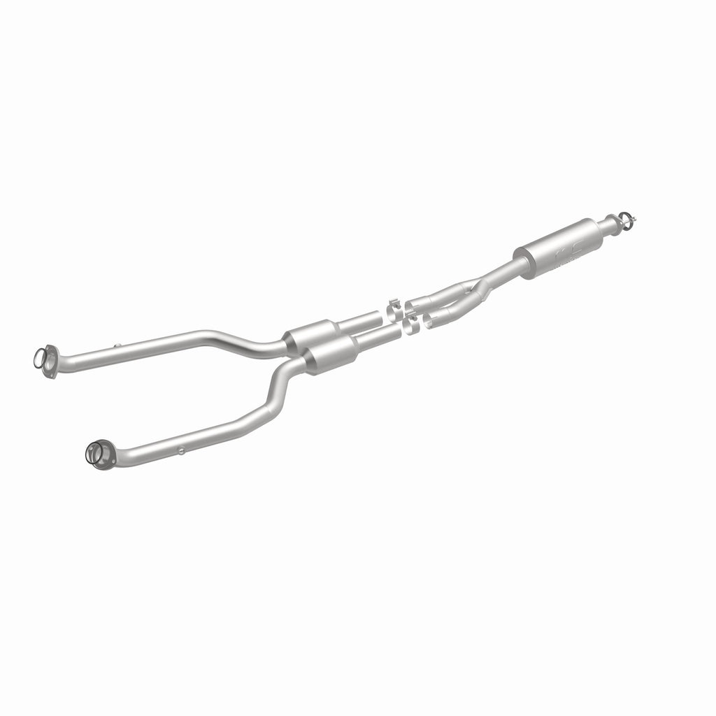 MagnaFlow Exhaust Products 21-048 OEM Grade Direct-Fit Catalytic Converter for Select Lexus GS300