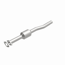 Load image into Gallery viewer, MagnaFlow Exhaust Products 5592804 California CARB Direct-Fit Catalytic Converter for Select Chevrolet Captiva Sport, Chevrolet Equinox, GMC Terrain