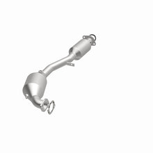 Load image into Gallery viewer, MagnaFlow Exhaust Products 5411026 California CARB Direct-Fit Catalytic Converter for Select Saab 9-2X, Subaru Forester, Subaru Impreza, Subaru Legacy, Subaru Outback