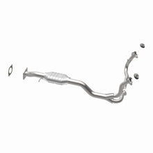Load image into Gallery viewer, MagnaFlow Exhaust Products 23628 HM Grade Direct-Fit Catalytic Converter for Select Chevrolet Blazer, GMC Jimmy