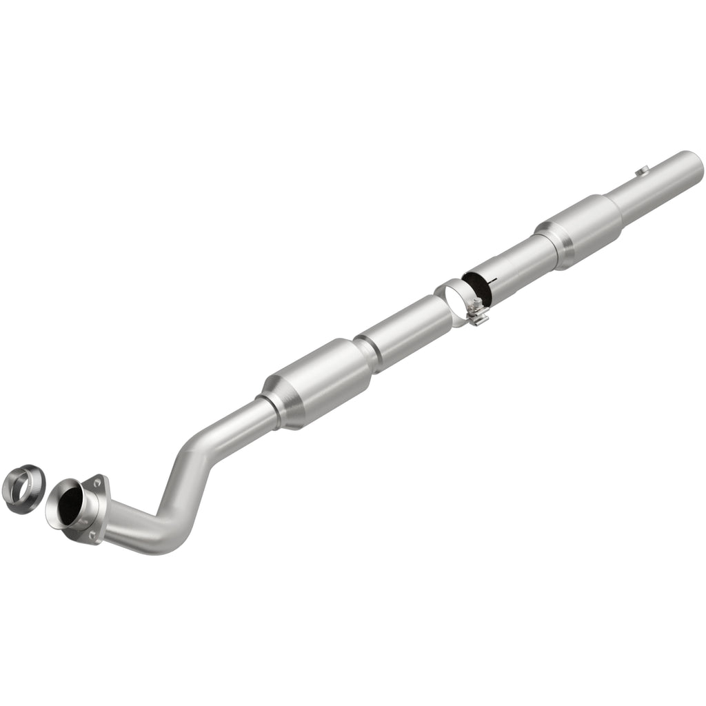 MagnaFlow Exhaust Products 52051 OEM Grade Direct-Fit Catalytic Converter for Select Chevrolet Express 1500, Chevrolet Express 2500, Chevrolet Express 3500, GMC Savana 1500, GMC Savana 2500, GMC Savana